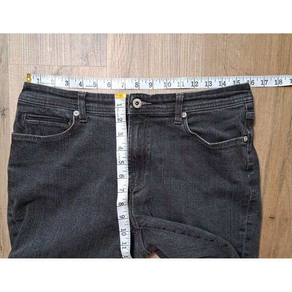 Chico's Platinum Women's Boot Cut Size 1 US 8 Short Black Jeans Stretch - Picture 7 of 8